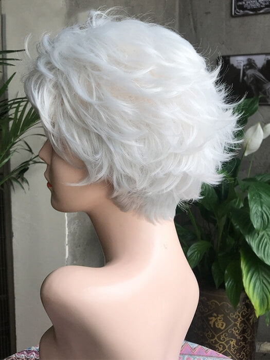 Trendy Short Wigs White Gray Wavy Layered Synthetic Wigs